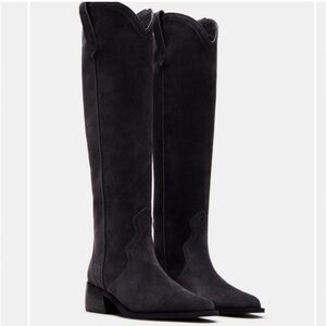 Steve Madden Gray Suede Boots